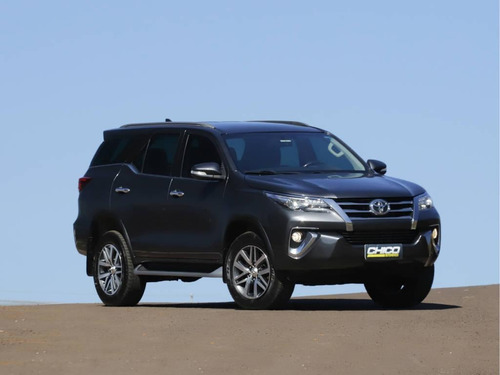 Imagem 3 de 15 de Toyota Hilux Sw4 Srx 2.8 Tb Diesel 4x4 Aut