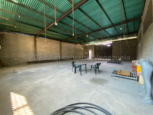 Alquiler Galpón En Zona Industrial I Con 2000 M2 De Terreno Barquisimeto ~~ Mehilyn Perez ~~