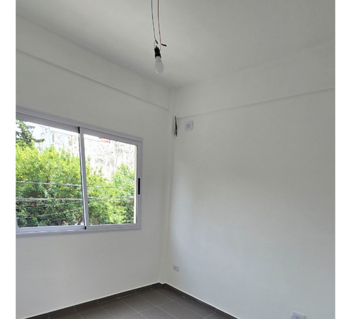 Triplex A Estrenar! Garage + Patio + Terraza