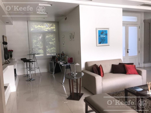 Imagen 14 de 30 de Impecable Casa En Venta Con Fondo Al Golf En Abril Club De Campo