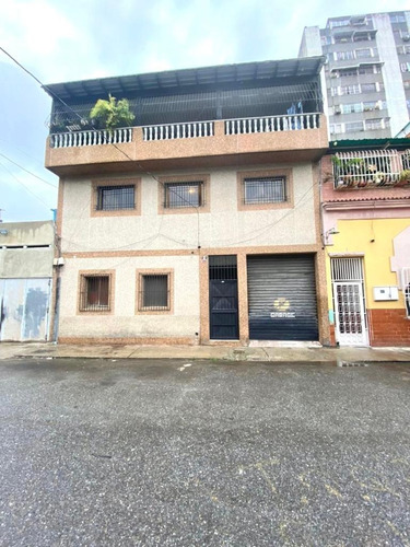 Imagen 1 de 11 de Se Vende Edif. Puente Hierro Cod: 5110739