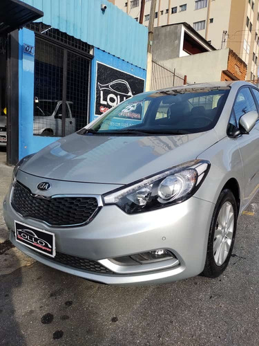 Imagem 3 de 13 de Kia Cerato 2016