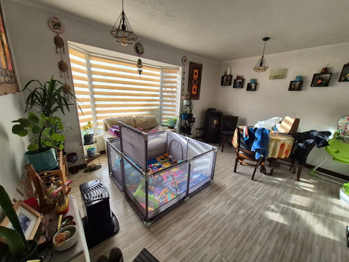 Casa En Venta De 4 Dorm. En Puerto Varas
