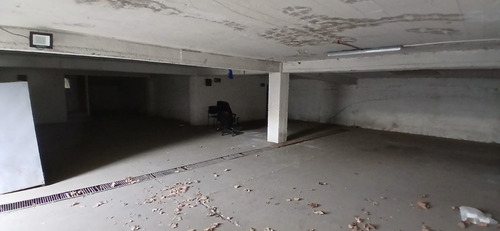 Excelente Local Comercial 654 M2 En Privilegiada Esquina