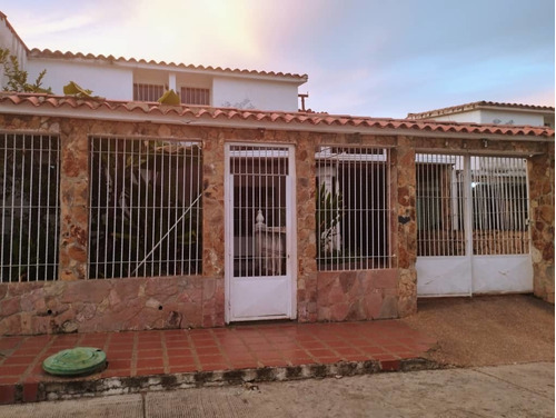 Casa Urbanización Las Brisas Cúa