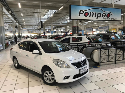 Imagem 1 de 9 de Nissan Versa 2014 1.6 16v Sl Flex 4p