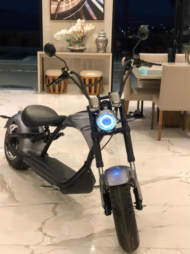 Imagem 9 de 10 de Moto Elétrica