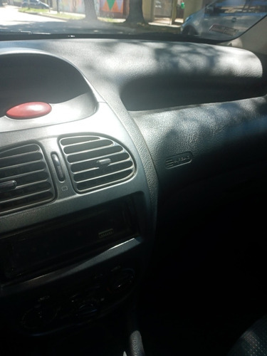Peugeot 206 1.4 Xr Aa 2003