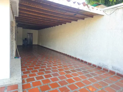 Venta Casa La Coromoto Maracay