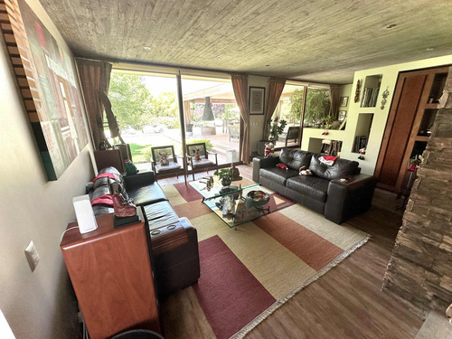 Vendo Moderna Casa Hormigón 6d 5b Orilla Cancha Las Brisas