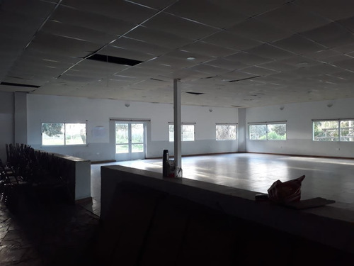Imagen 3 de 22 de Casa Quinta 5 Ha Piletas Natac.gran Salon Y Vivienda Aptas Todo Destinos