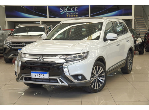 Mitsubishi Outlander 2.2 MIVEC DI-D DIESEL HPE-S AWD AUTOMÁTICO
