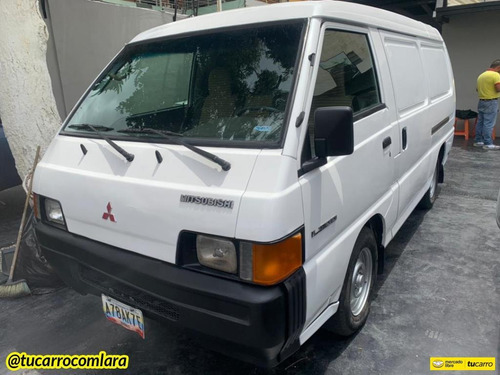 Mitsubishi Panel L300 4x2 Sincrónico