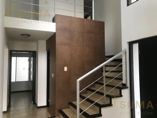 Casa En Venta Y Renta Con Alberca En Col. El Charro, Tampico Tamaulipas.