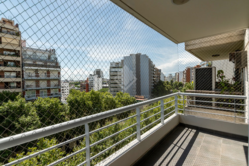 Departamento 2 Amb. Con Cochera En Venta  , Caballito