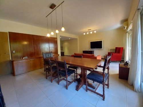 Casa 6 Ambientes Parque Pileta Venta Urquiza