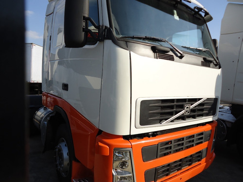 Imagem 3 de 11 de Volvo Fh 13 400 4x2