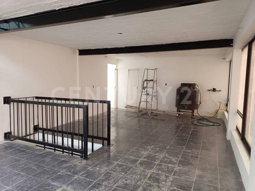 Departamento C/local Comercial En 3 Niveles, Ctm Risco, Gustavo A Madero, Cdmx