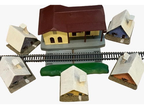 Maqueta Para Armar Tren Estación Eléctrica Lima Y Accesorios (Usado)