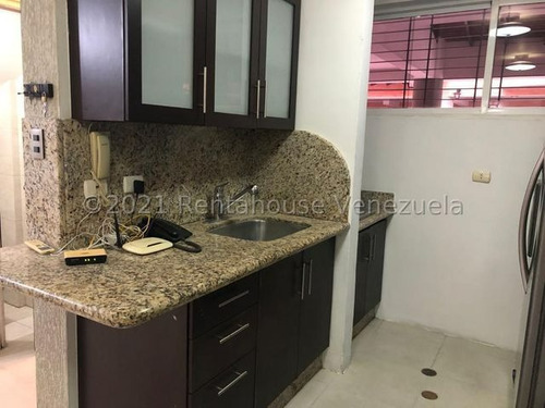 Increible Villa Ubicada En Conjunto Residencial De Solo 19 Casas, Cuenta Con Planta Electrica 100%, Pozo De Agua, Gas Directo, Con Agradables Areas Sociales (piscina, Parrillera)