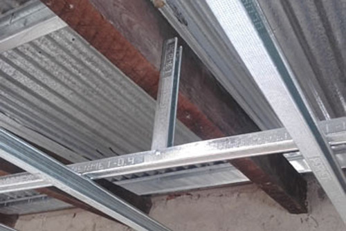 Imagen 8 de 9 de Perfil Montante Para Cielorrasos En Yeso O Pvc (3 Mts)