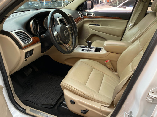 Jeep Grand Cherokee 3.6 Limited Navegación V6 4x2 Mt