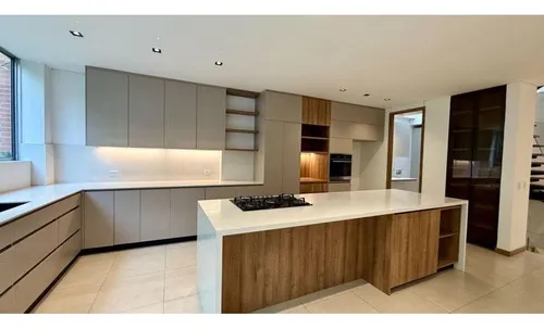 Casa Unifamiliar En Venta En Envigado Loma La Esmeralda
