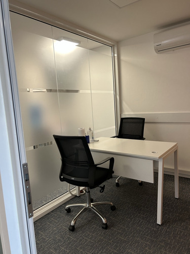 Venta Gran Oficina En Tres Cruces Con Garaje. Edificio De Categoría