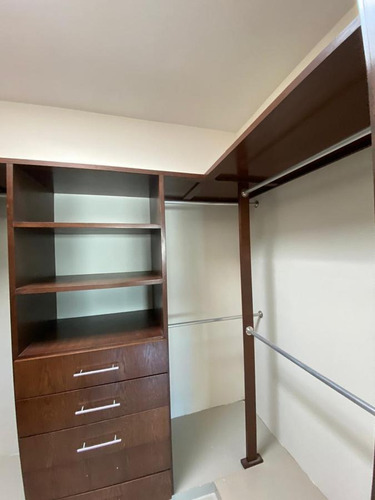 Imagen 5 de 12 de Lomas De La Rioja, Casa En Renta De 3 Recámaras , Super Equipada