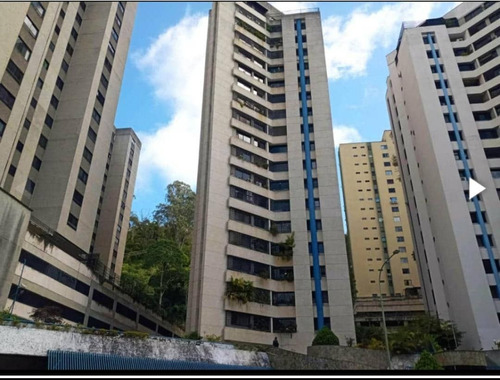 En Venta Práctico Y Versátil Apartamento En Excelente Edificio Ubicado En La Urb. Cigarral En La Boyera. (a.v)