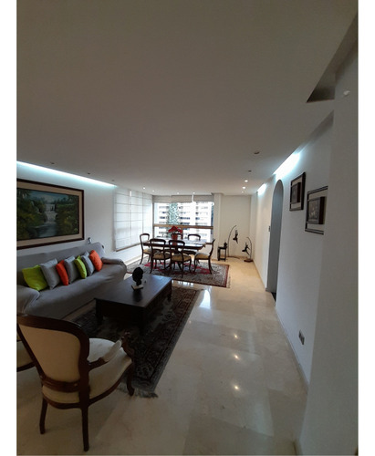 Los Naranjos - El Cafetal. Venta Apartamento 124mt2 4h/3b/2e