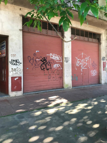 Imagen 1 de 8 de Local Con Departamento En Merlo