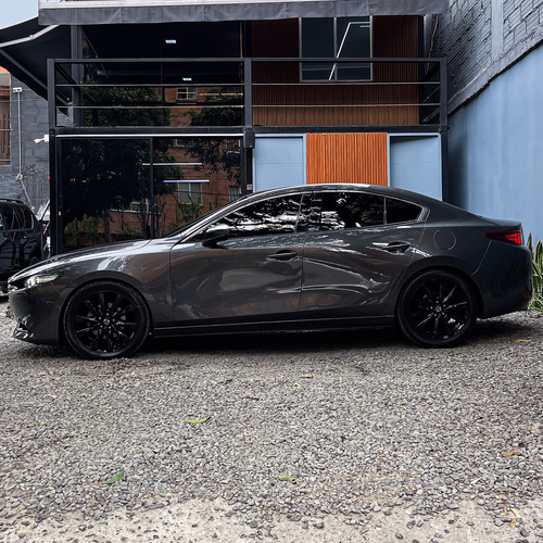 Mazda 3 Grand Touring B2+