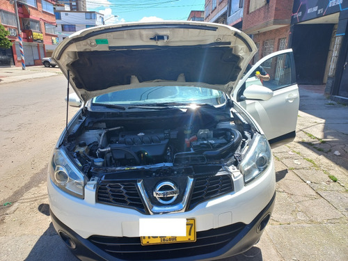 Imagen 8 de 12 de Nissan Qashqai 2.0 +2 4x2 7 Psj