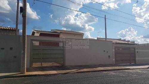 Imagem 1 de 6 de Venda De Casas / Padrão Na Cidade De Araraquara 10717