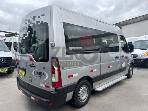 Renault Master minibus L2h2 Executiva 16 Lugares