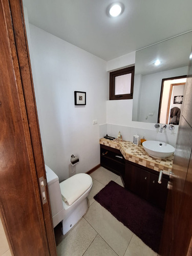 Moderna Casa En Lomas De Montemar, Concón