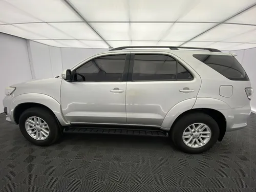 Toyota Fortuner 2.7 Urbana 4x2