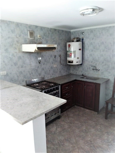 Ph O Casa Independiente, Villa Primera