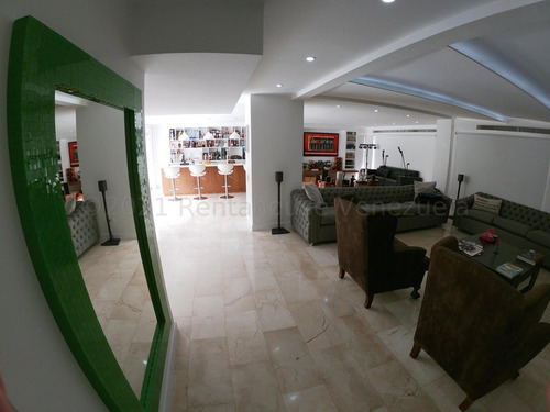 Apartamento Dúplex Remodelado 475 M² 5h, 5b, 4p, Vistavila Con Piscina En Venta En Los Palos Grandes Avenida 3era. Caracas