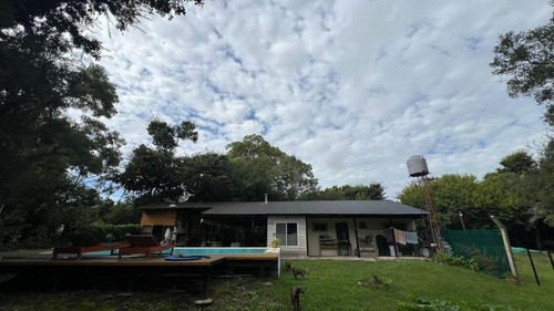 Casa En Venta - 2 Dormitorios 2 Baños - 2.000mts2 - Punta Indio