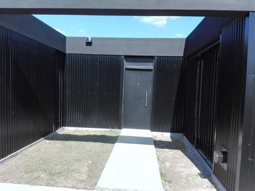 Imagen 2 de 14 de Venta O Alquiler De Casa En Lisandro Olmos
