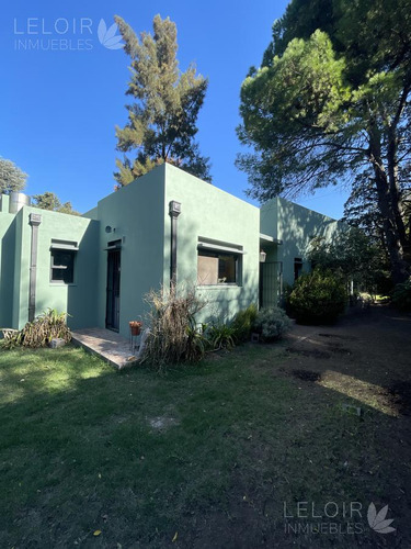 Casa En Venta 3 Amb En Parque Leloir