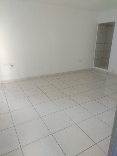Apt 01 Quarto Parque Alian Sjm