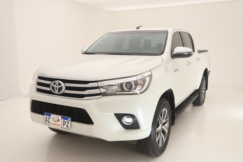 Imagen 2 de 20 de Toyota Hilux Srx 2.8 Dc 4x2 At
