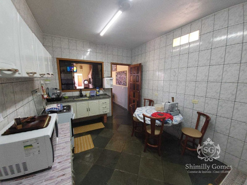 Imagem 9 de 14 de 1.150 M², 03 Dormitórios, Salão, Área Gourmet E Piscina !!