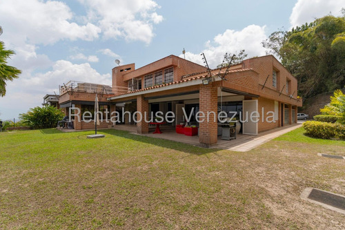Casa En Venta En Alto Hatillo Caracas Jardin Vista Panoramica Angela Tochon