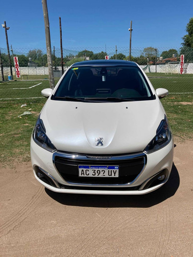 Peugeot 208 1.6 Feline 2018