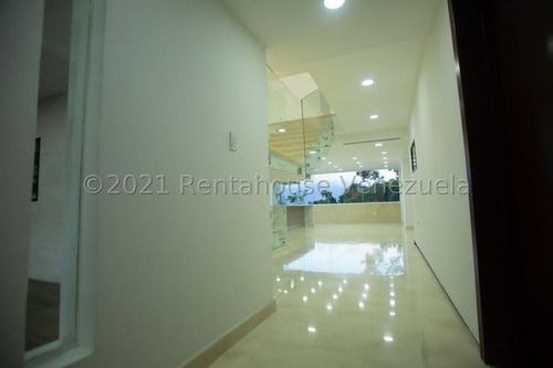 Imagen 3 de 24 de Casa En Venta En Alto Prado 22-6334 Carolina Fermoso 0424 2083128