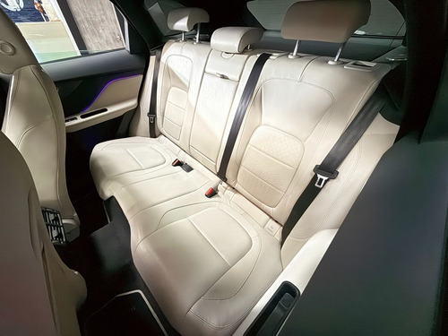 Jaguar F-PACE FIRST EDITION